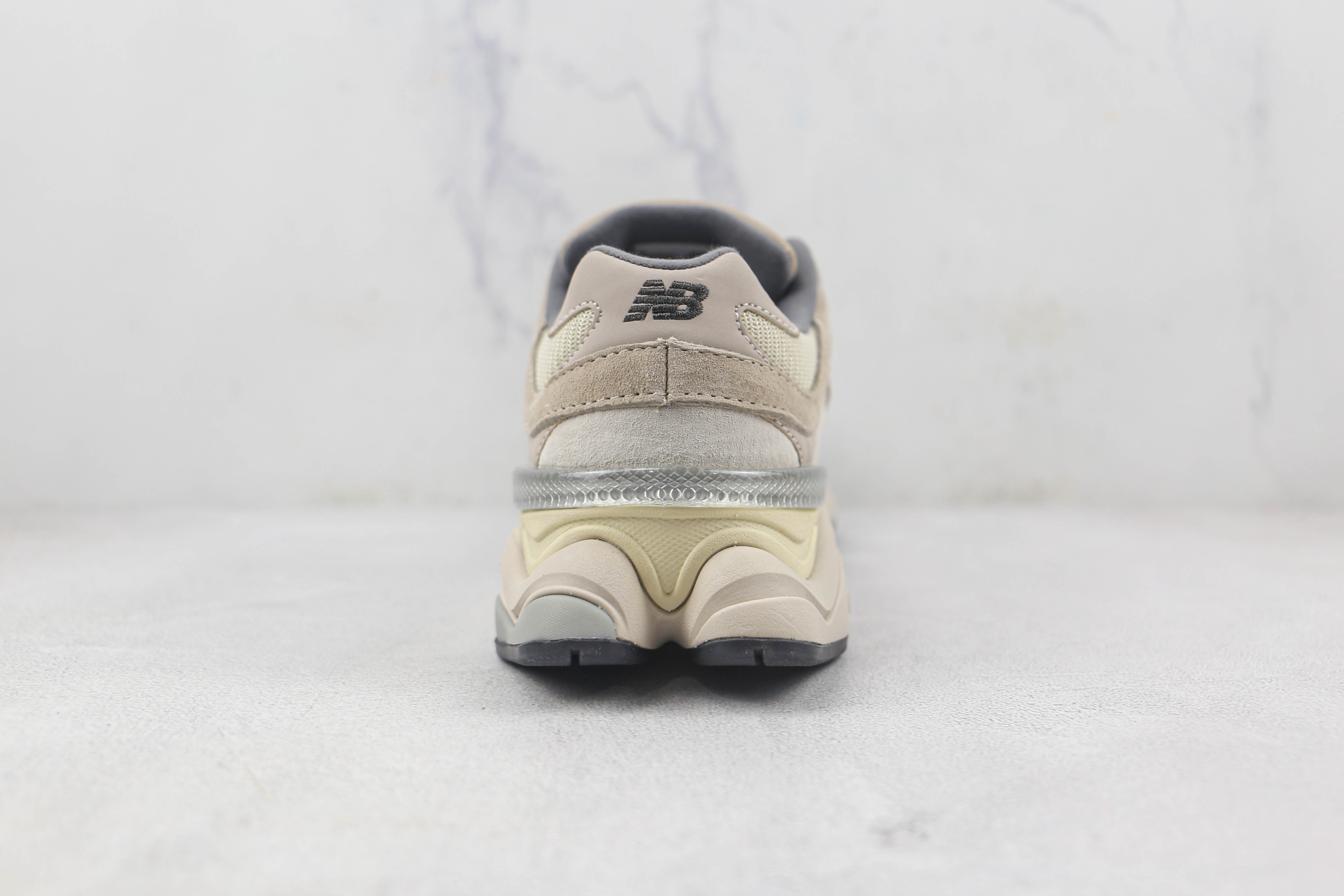 New Balance 9060 Sea Salt Gray