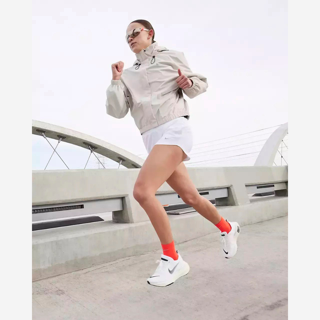 Nike Invincible Run 3 - Branco/Preto