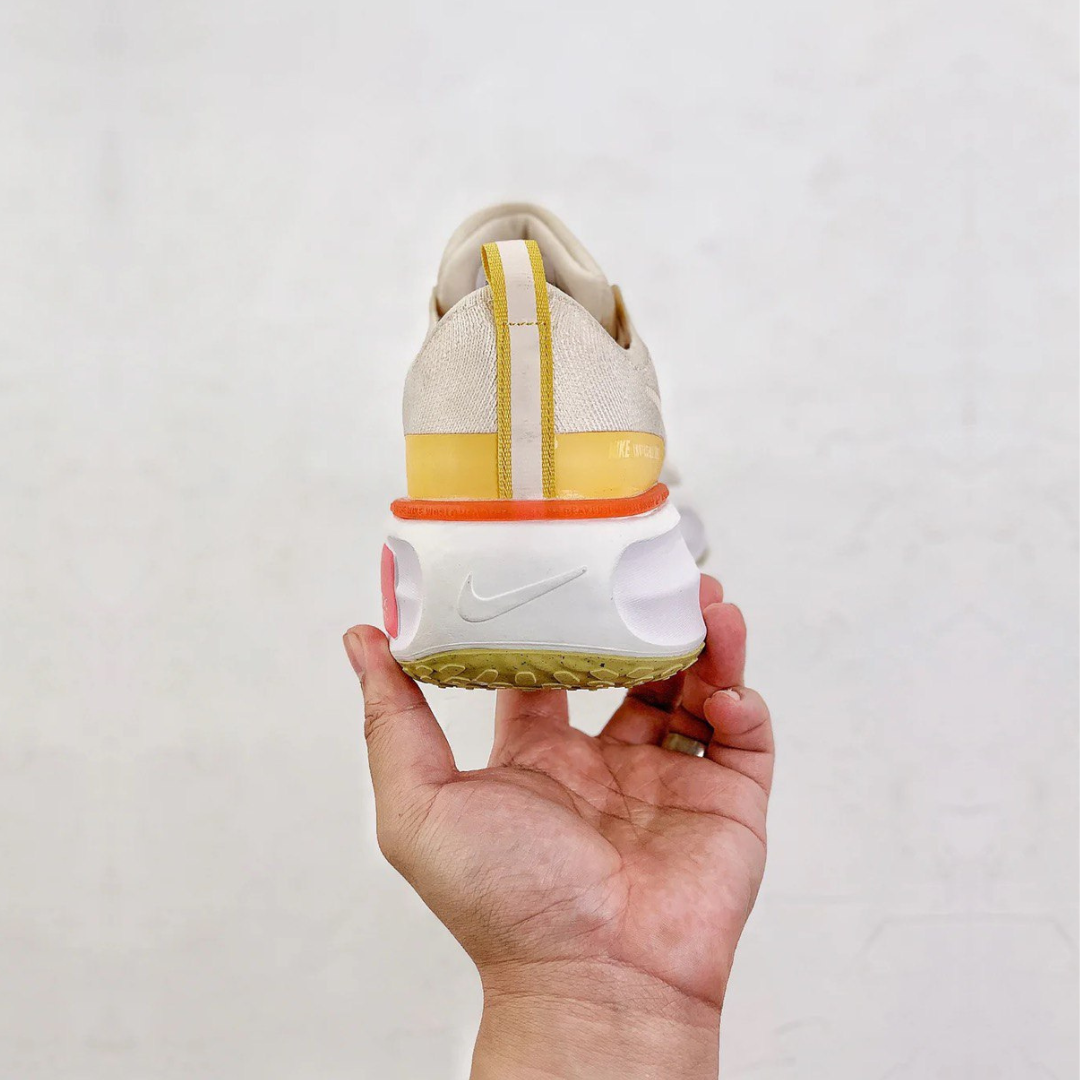 Nike Invincible Run 3 - Bege/Branco