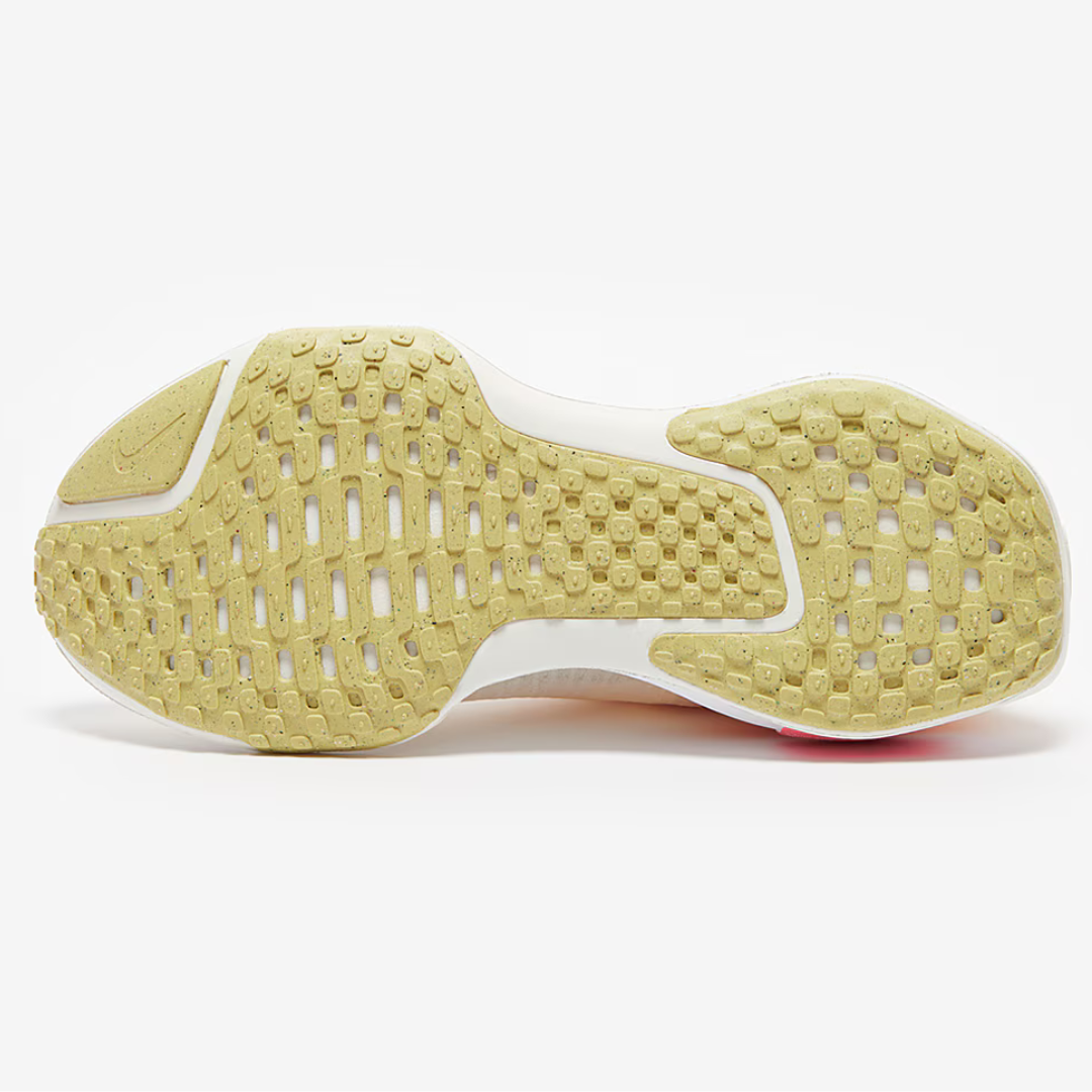 Nike Invincible Run 3 - Bege/Branco